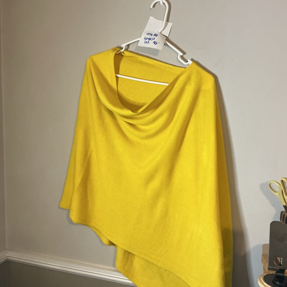 Coco + Carmen Sunny Yellow Poncho | One Size | Layering Essential - Picture 5 of 7